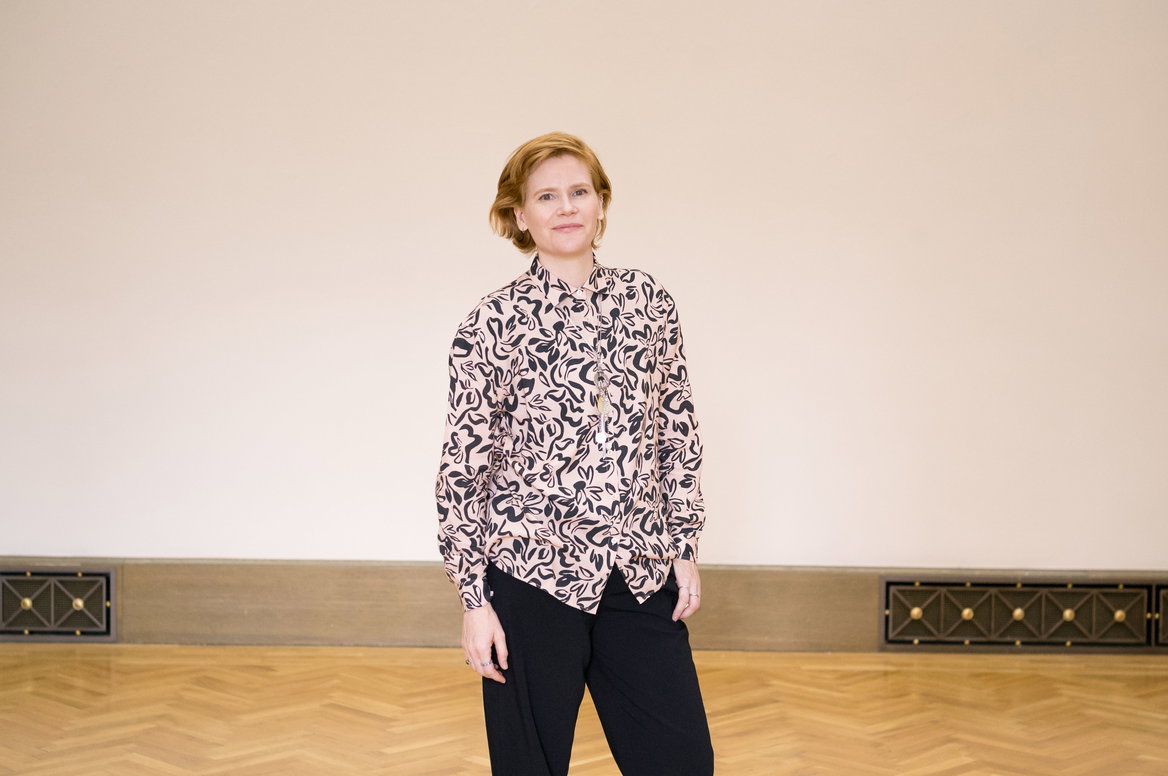  Kurátorská komentovaná prohlídka s Julií Bailey (EN) | Crested/mâcistan