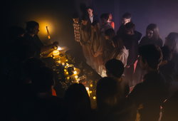 Photo illustrating a concert - event Travelogue 1608