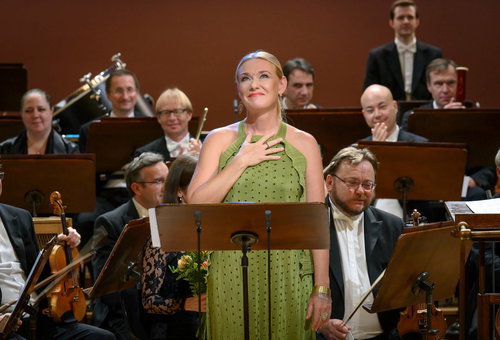 Photo illustrating a concert - event Magdalena Kožená Czech Philharmonic