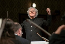 Fotografie ilustrujicí koncert - událost Česká filharmonie • Simon Rattle