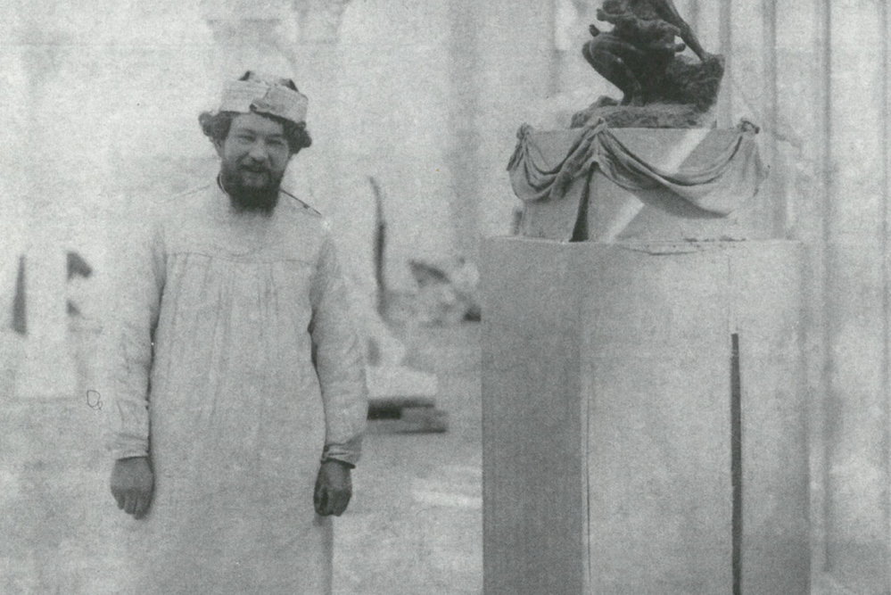   Josef Mařatka v Rodinově ateliéru