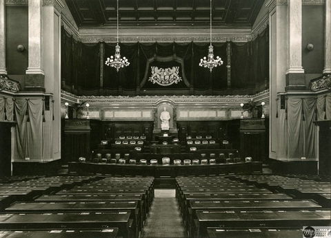 Jednací sál parlamentu v Rudolfinu