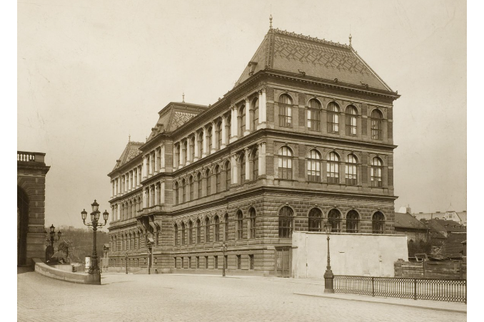 Interiér Obrazárny Společnosti vlasteneckých přátel umění