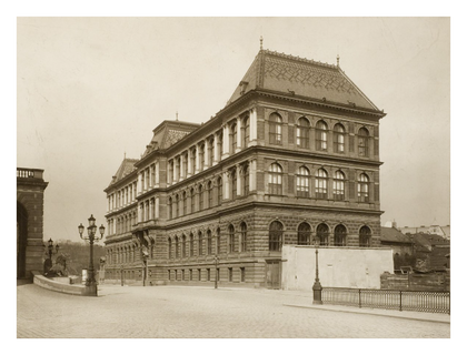 Uměleckoprůmyslové muzeum krátce po dokončení stavby