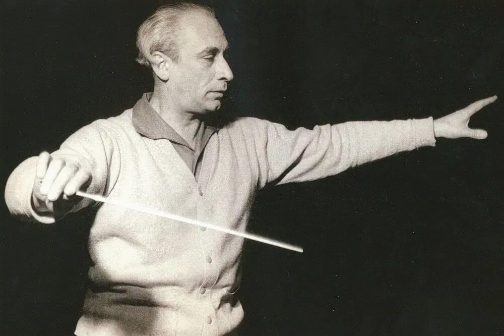 Karel Ančerl diriguje na zkoušce / Foto: Archiv Michaely Iblové
