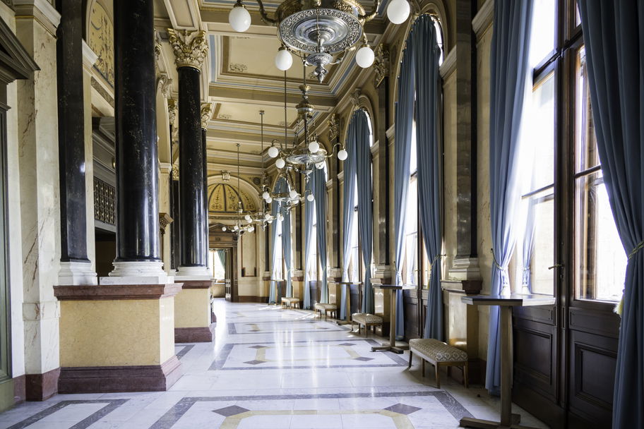 Rudolfinum main entrance