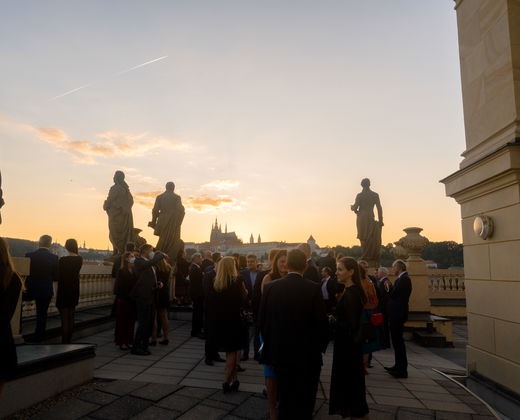 Terrace for all. Rudolfinum takes steps towards an ambitious renovation